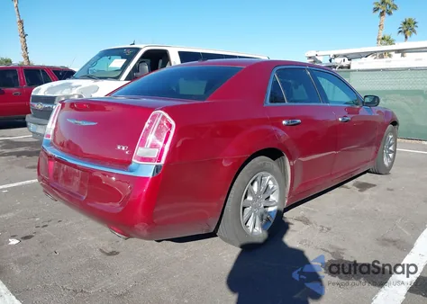 2013 Chrysler 300C z USA, uszkodzony, nr VIN 2C3CCAEGXDH612146